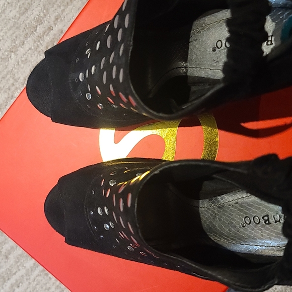 High heels - Picture 4 of 8